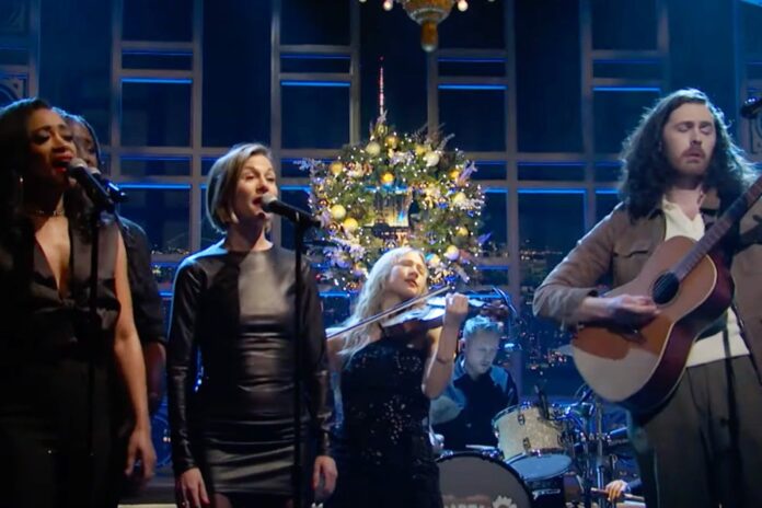 Hozier's Emotional 'SNL' Performance Delivers Christmas Spirit with Revamped 'Fairytale of New York'